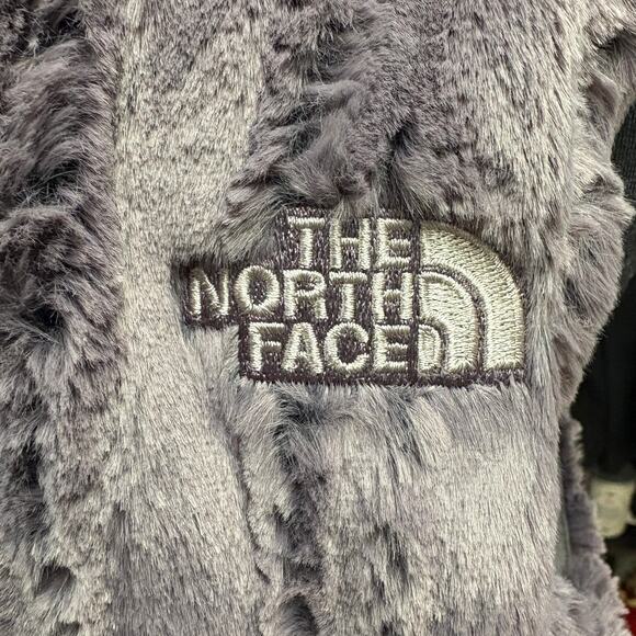 The North Face Furlander Faux Fur Hooded Vest Gray L NWOT - Picture 7 of 11